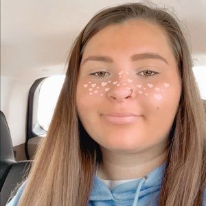 Meet your Posher, Laynie